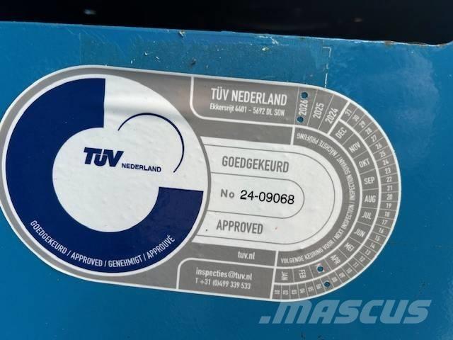 Genie GS 2669 RT シザースリフト