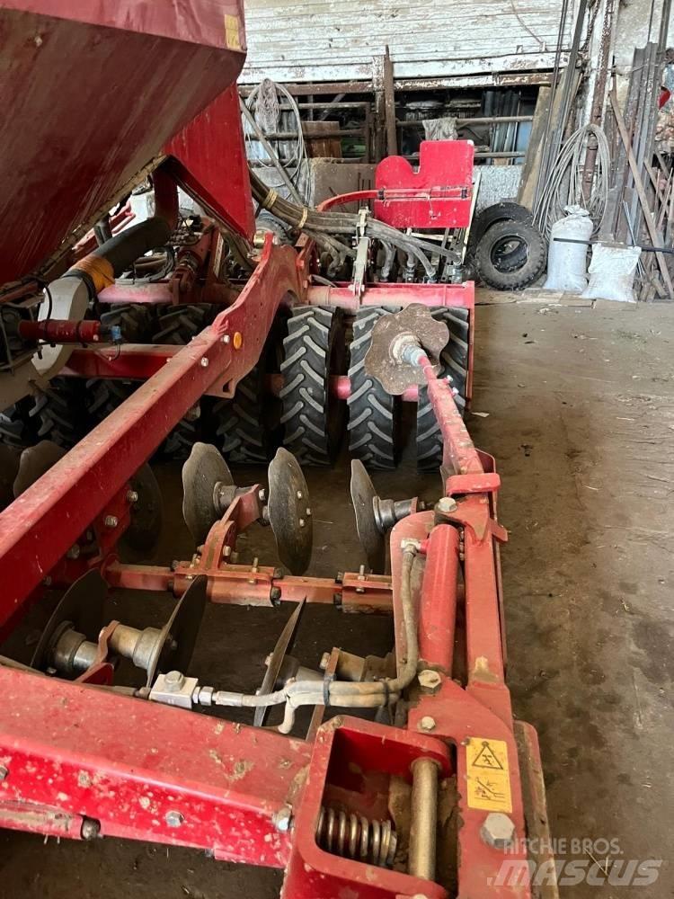 Horsch Pronto 3 DC コンビネーションドリル