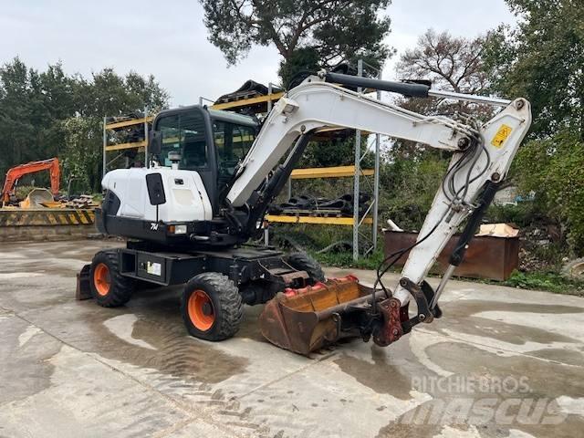Bobcat E 57 W ホイール式油圧ショベル（パワーショベル・ユンボ・バックホー）