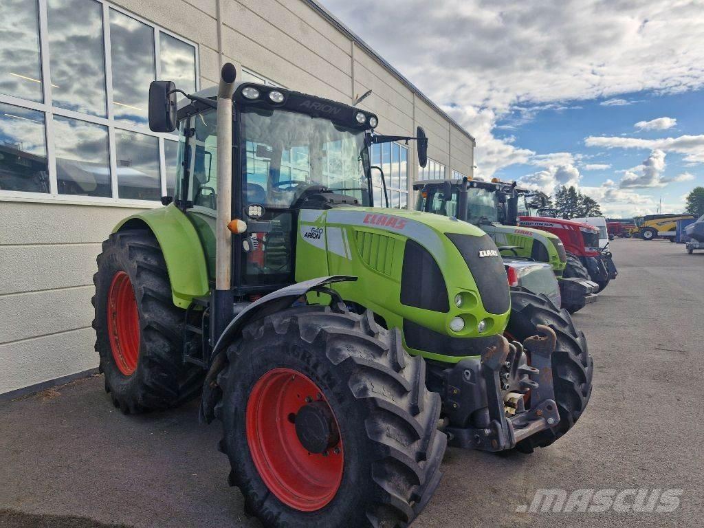 CLAAS Arion 640 トラクター