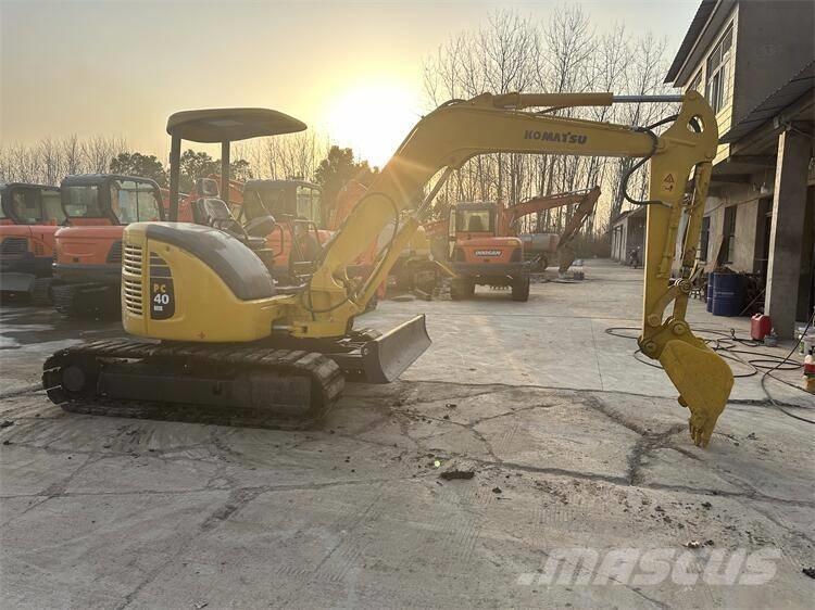Komatsu Komatsu PC40 大型油圧ショベル12t以上（パワーショベル・ユンボ）