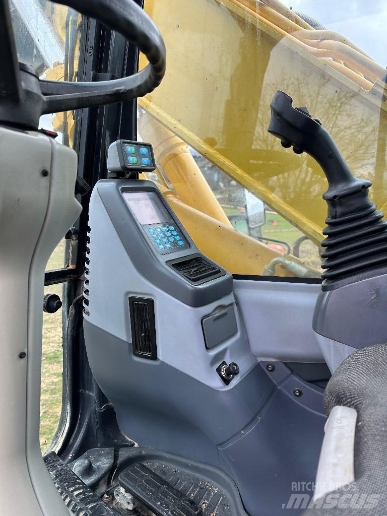 Komatsu PW 160-7E0 ホイール式油圧ショベル（パワーショベル・ユンボ・バックホー）