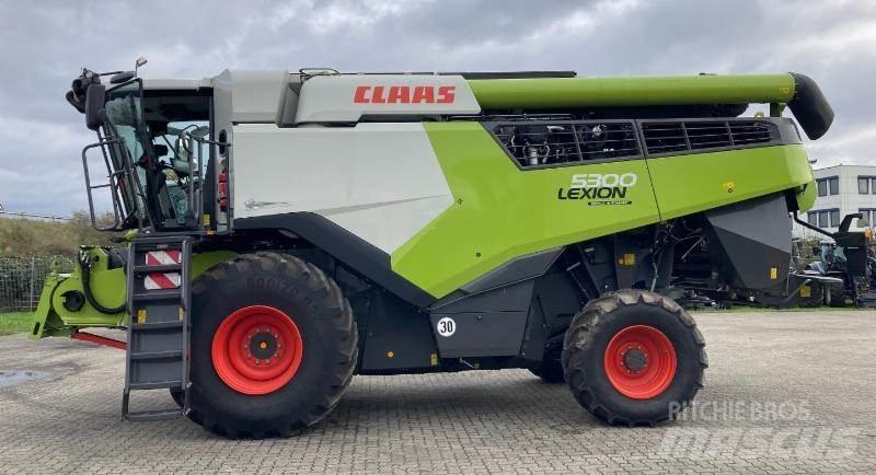 CLAAS LEXION 5300 コンバイン