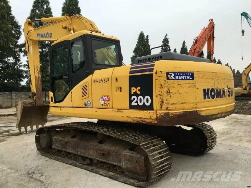 Komatsu pc200-7 大型油圧ショベル12t以上（パワーショベル・ユンボ）