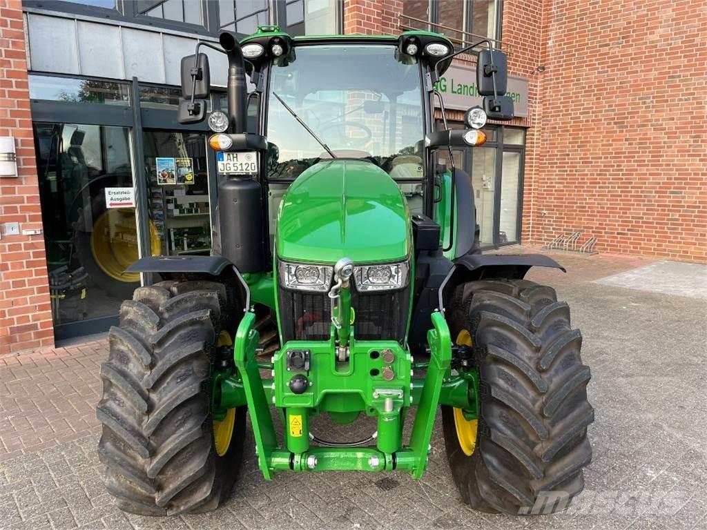 John Deere 5120M トラクター