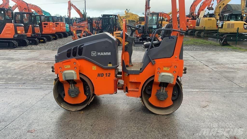 Hamm HD 12 VV タンデムローラ