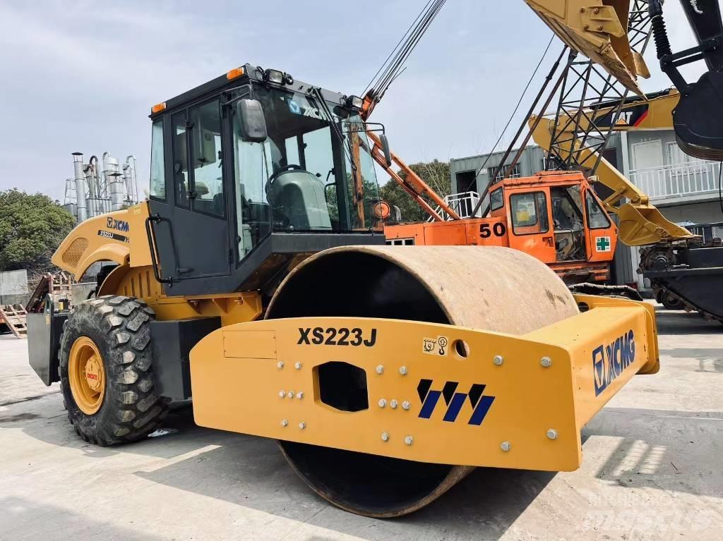 XCMG XS 223 J 振動ローラ