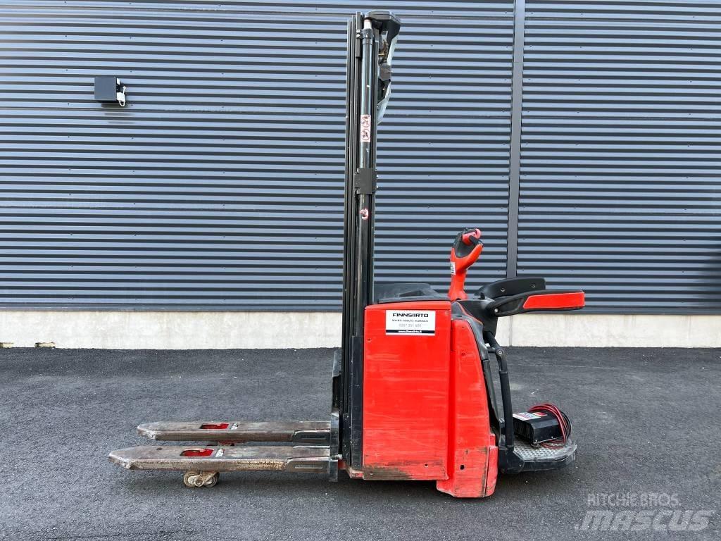 Linde L16AP 自走式スタッカー