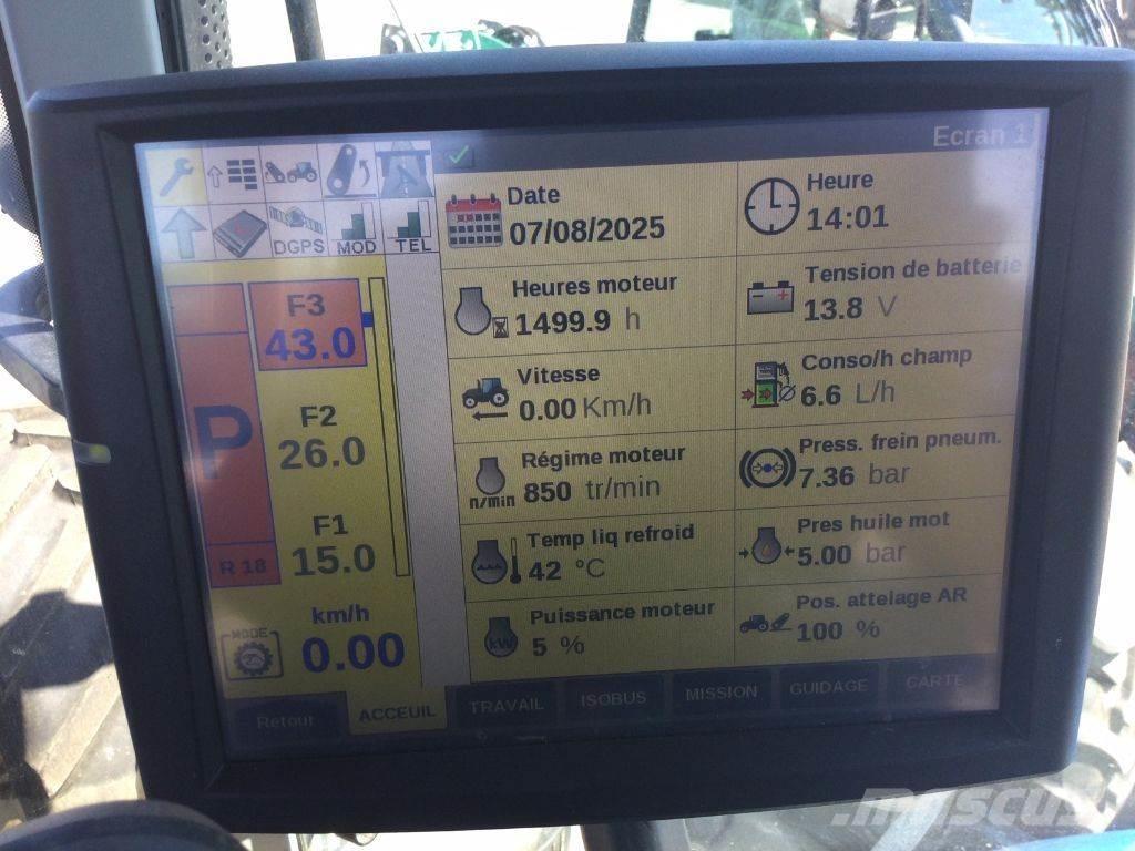 New Holland T7.225 トラクター