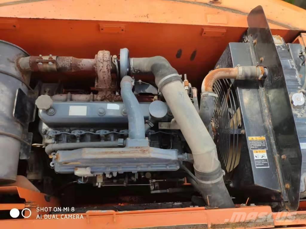 Doosan DH210W-7 ホイール式油圧ショベル（パワーショベル・ユンボ・バックホー）
