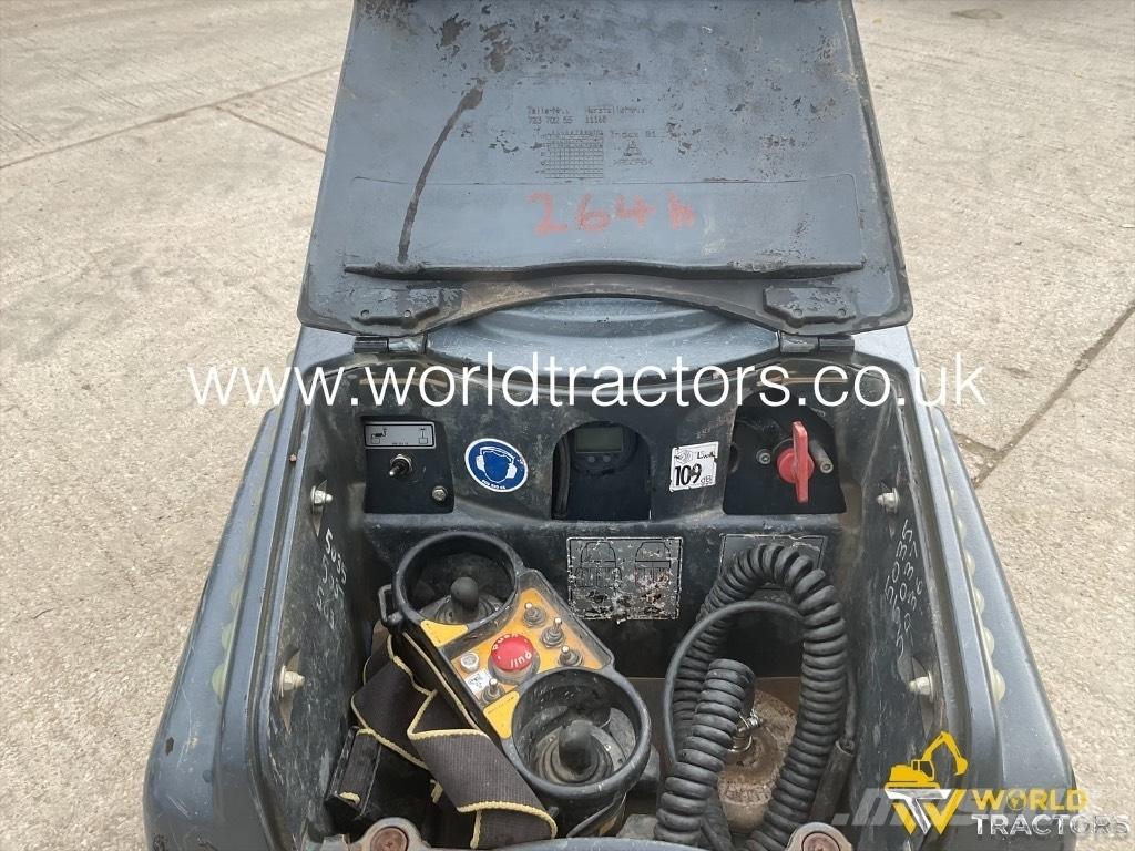 Bomag BMP 8500 プレートコンパクター