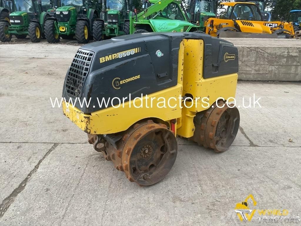 Bomag BMP 8500 プレートコンパクター