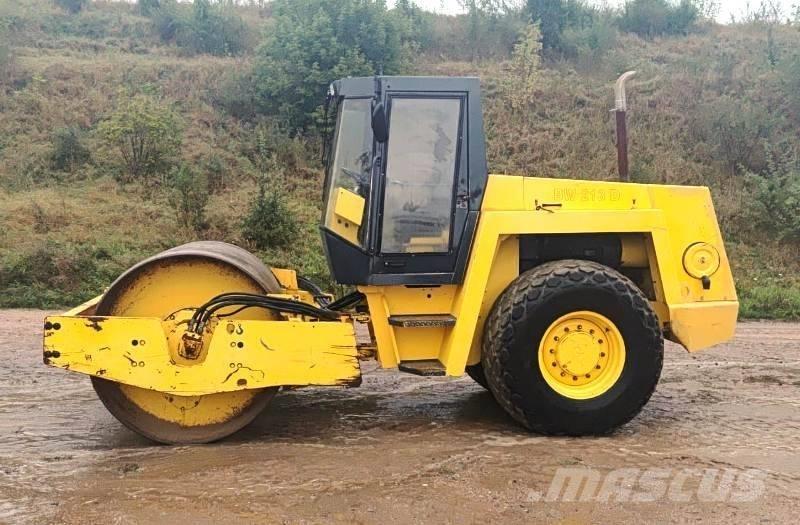 Bomag BW 213 D 振動ローラ