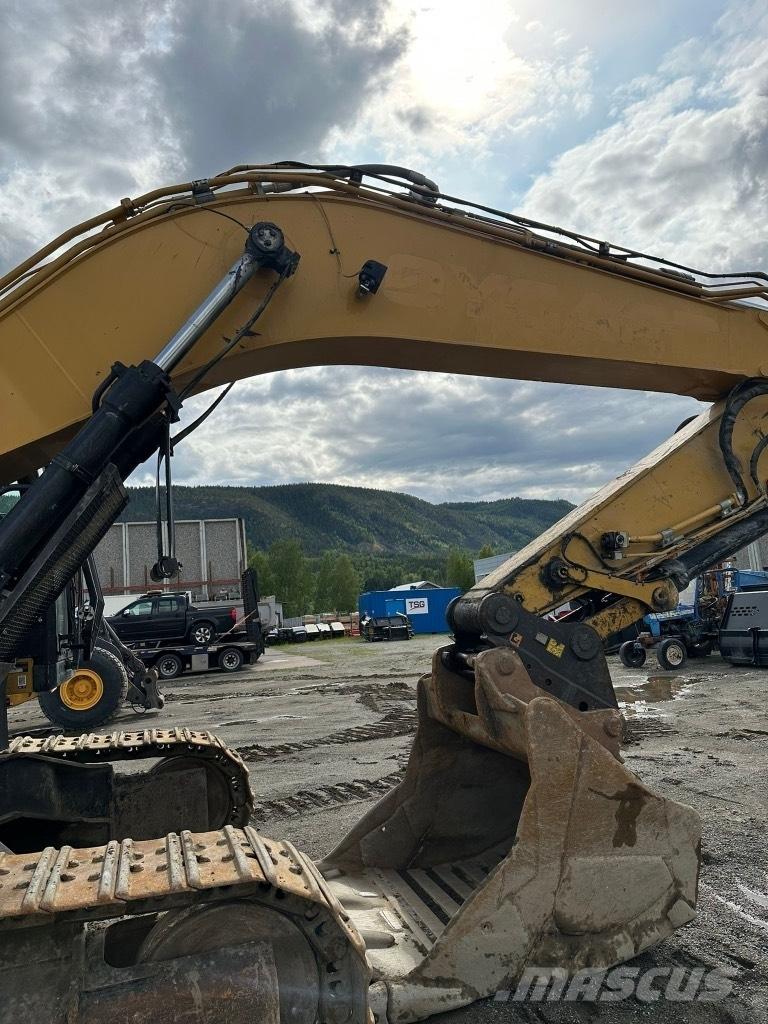 CAT 336 E 大型油圧ショベル12t以上（パワーショベル・ユンボ）