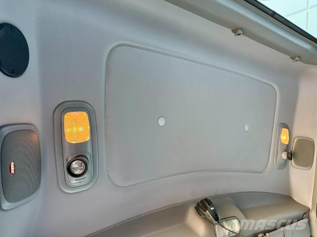 Peterbilt 389 中古トラクターヘッド | トレーラーヘッド