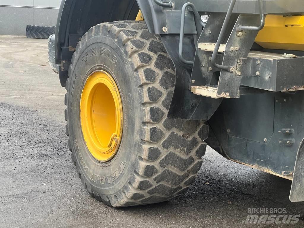 Komatsu WA 380-7 ホイールローダー・タイヤショベル