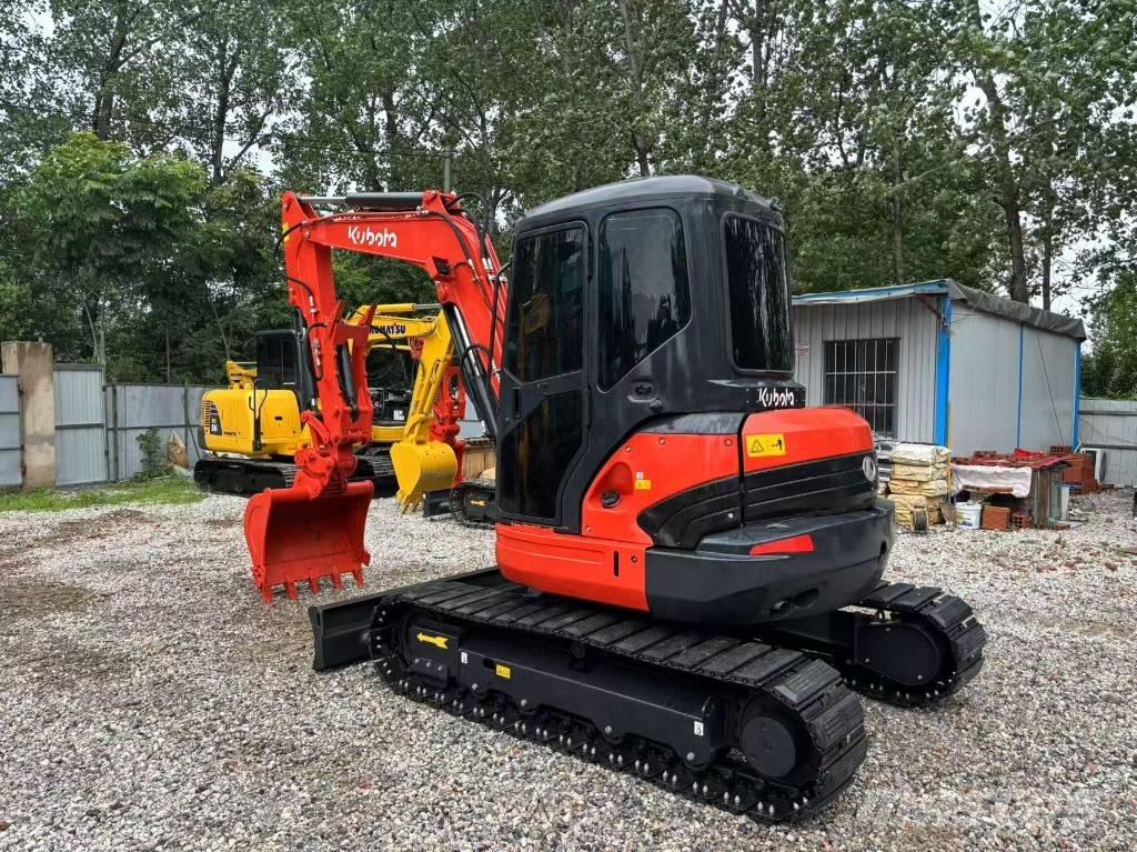 Kubota KX 057-4 ミニ油圧ショベル 7t以下（ミニユンボ・ミニディガー）
