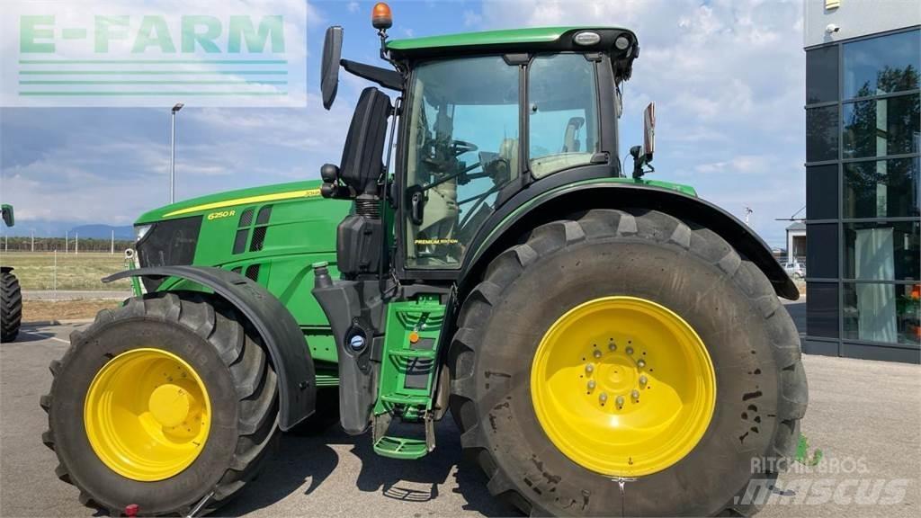John Deere 6250R トラクター