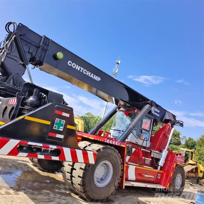 Kalmar DRF 450 リーチスタッカー