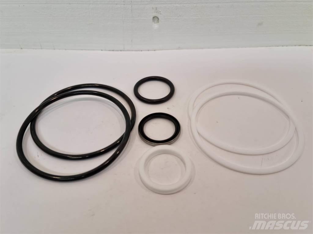  FMG/Ösa 8580123 シャーシ及びサスペンション