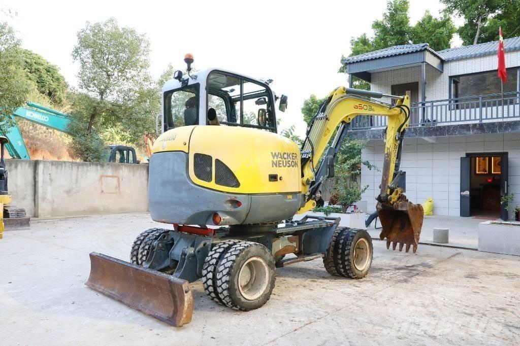 Wacker Neuson 6503 ホイール式油圧ショベル（パワーショベル・ユンボ・バックホー）