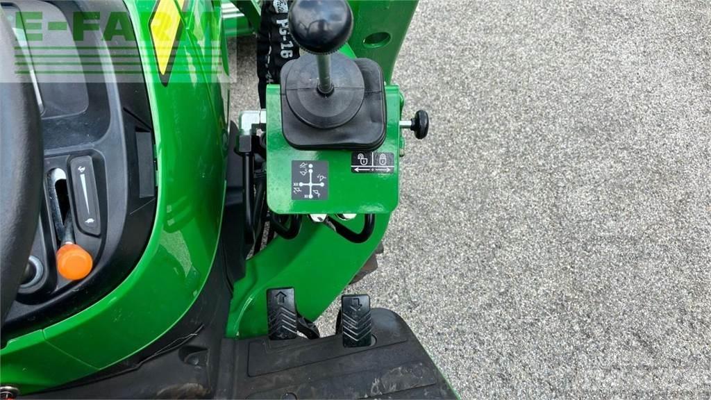 John Deere 3025E トラクター