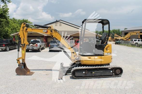 CAT 303.5E2 CR ミニ油圧ショベル 7t以下（ミニユンボ・ミニディガー）