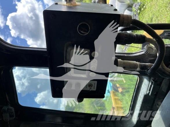 CAT 321D LCR 林業用マルチャー