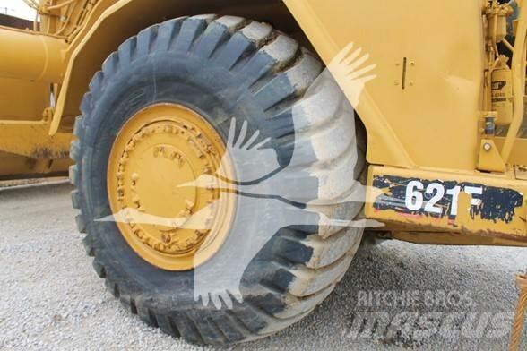 CAT 621F スクレイパー