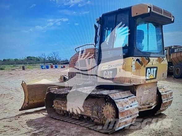 CAT D5K2 LGP ブルドーザー