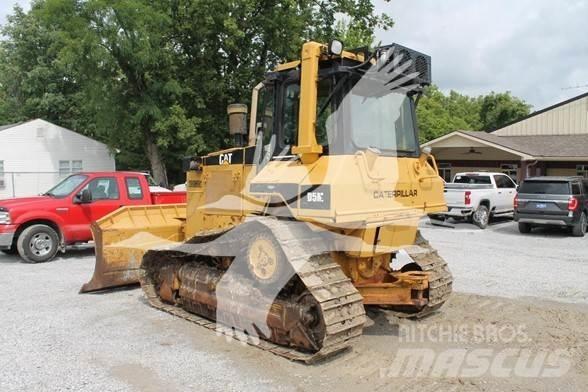 CAT D5M XL ブルドーザー