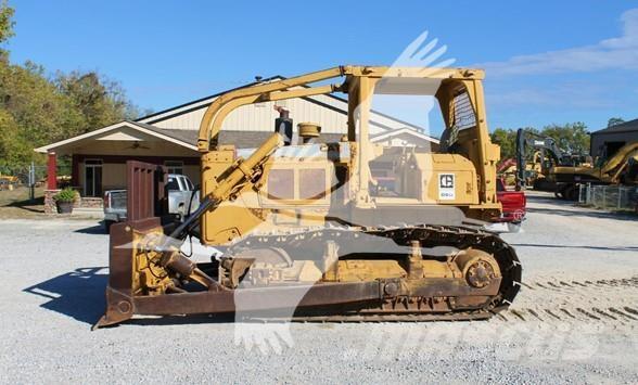 CAT D6D ブルドーザー