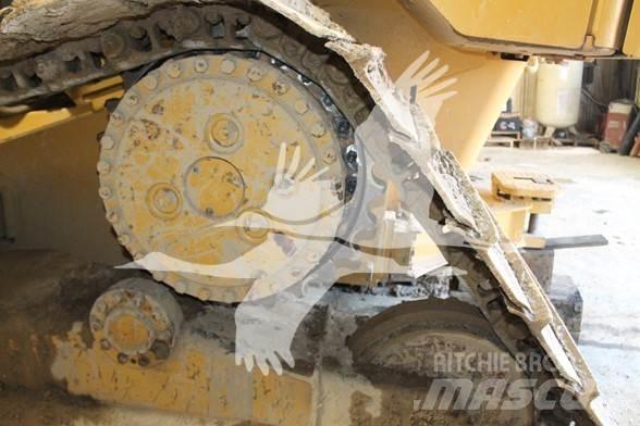 CAT D6N LGP ブルドーザー