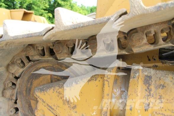 CAT D6N LGP ブルドーザー