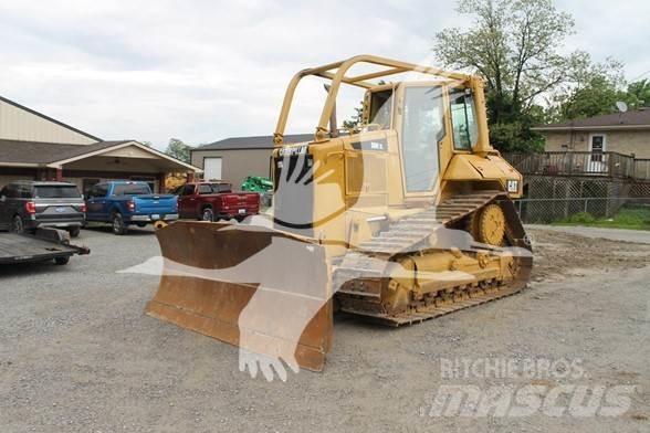 CAT D6N XL ブルドーザー