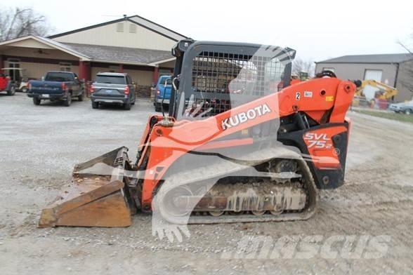 Kubota SVL75-2 スキッドステアローダー