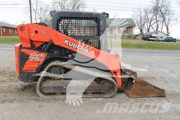 Kubota SVL75-2 スキッドステアローダー