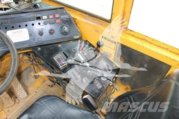 Volvo A25B 給水車
