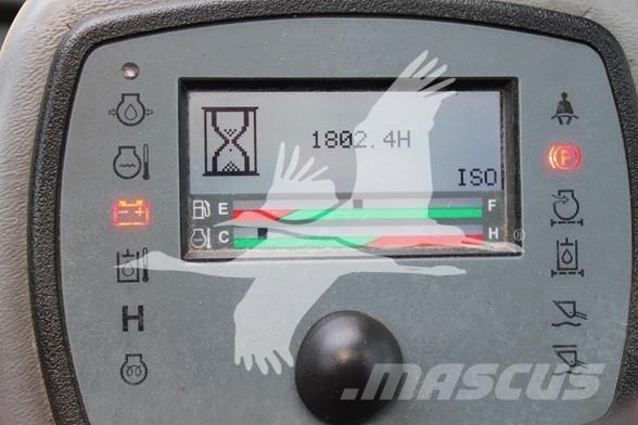Yanmar T210-1 スキッドステアローダー
