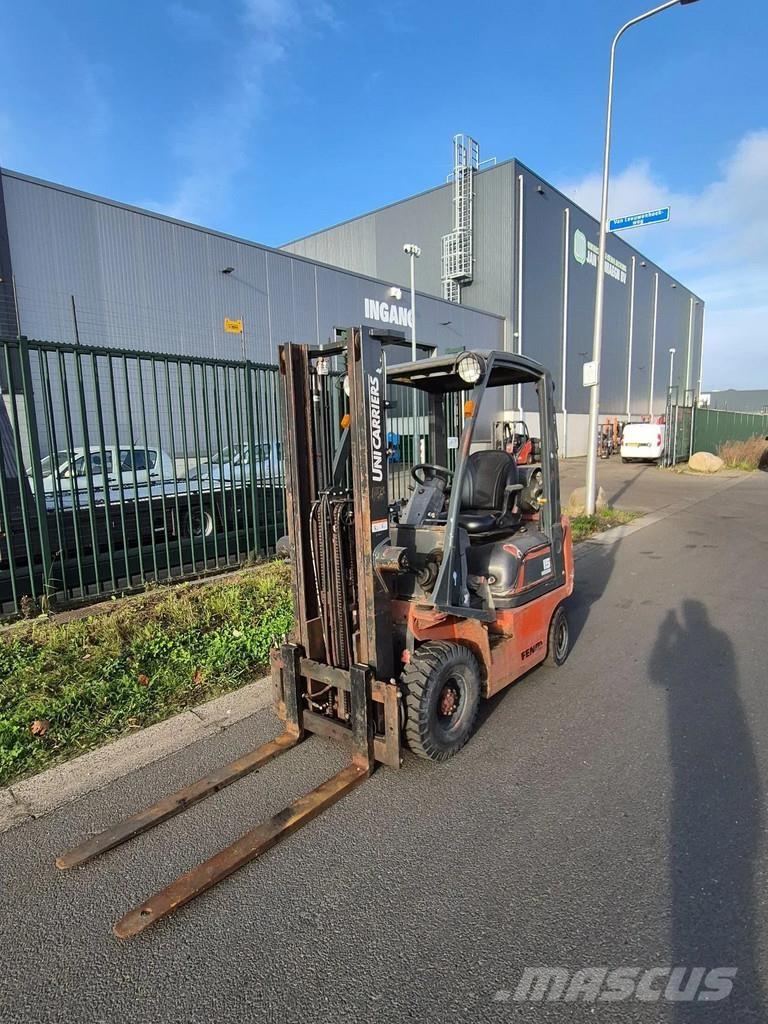 Nissan pd01a15po LPGフォークリフト