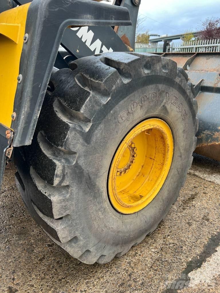 Komatsu WA320PZ-6 ホイールローダー・タイヤショベル