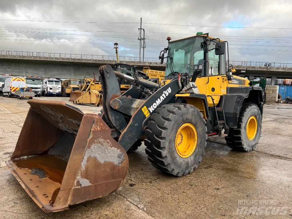 Komatsu WA320PZ-6 ホイールローダー・タイヤショベル