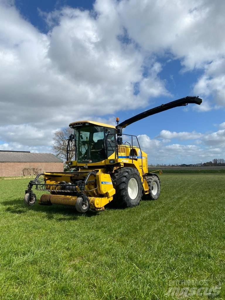New Holland FX 60 自走式フォレージハーベスター