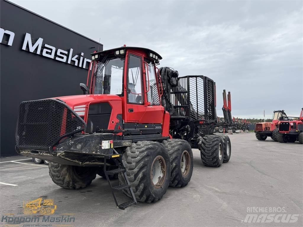 Komatsu 875 フォワーダー