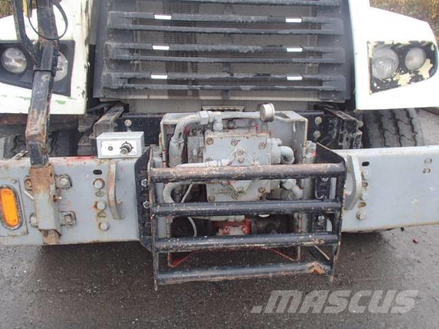 Freightliner 114 SD 建設機械 -　その他