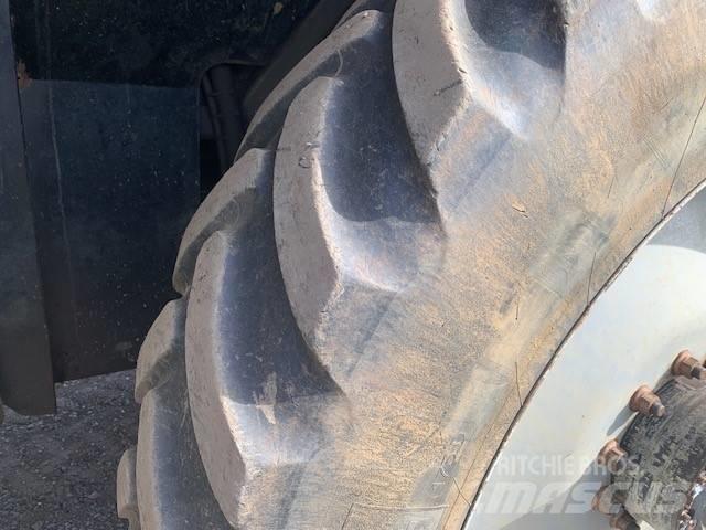 Challenger RG655B 自走式噴霧器