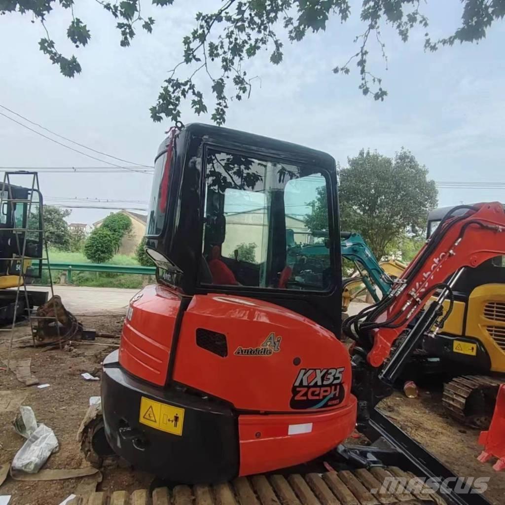 Kubota U 35-5 ミニ油圧ショベル 7t以下（ミニユンボ・ミニディガー）