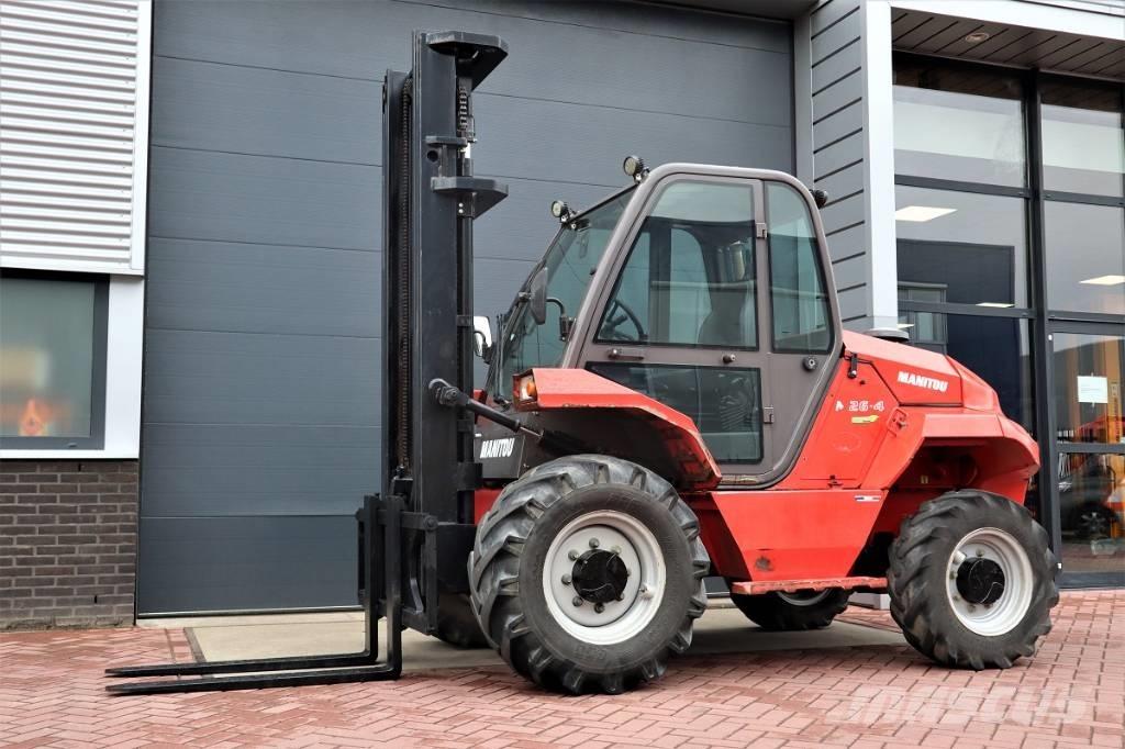 Manitou M 26.4 ラフターテレントラック