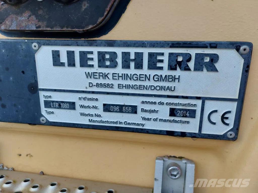 Liebherr LTR1060 クローラクレーン