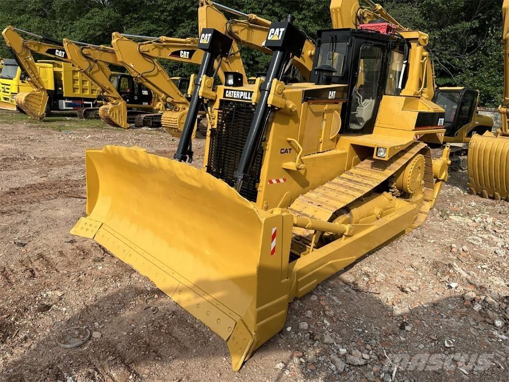 CAT D 7 R ブルドーザー